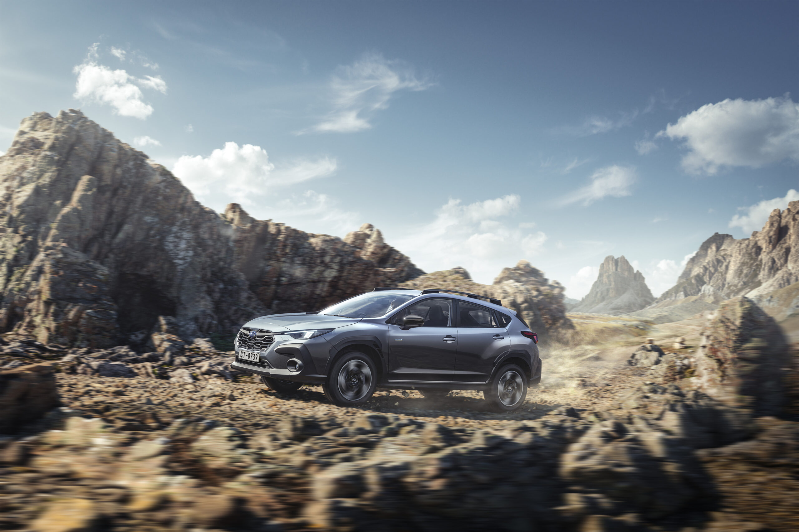 In the Subaru SUV lineup, the Crosstrek redefines compact capability. 